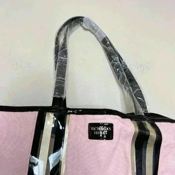Victoria Secret TRAVEL Glass Stripe City Tote Bag BEACH Wristlet Pink Black Ltd - Picture 4 of 5